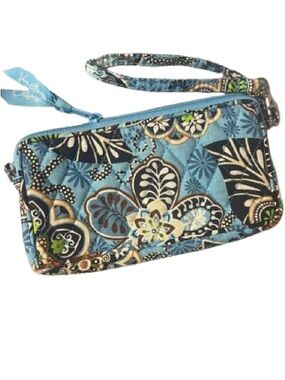 Vera Bradley Bali Blue Wristlet